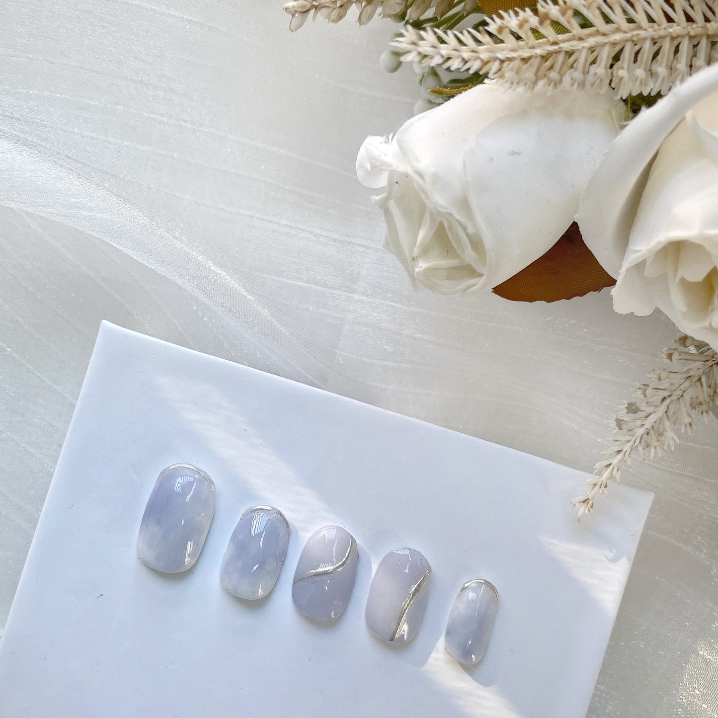 透亮藍氣質銀邊鏡面甲片(可重用)